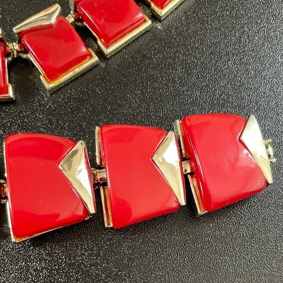 Charel Cherry Red & Silver Thermoset Parure- Necklace, Bracelet, Earrings, 1950s - Picture 10 of 16